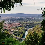 Premium Nova Gorica, Self Check-in With Code Access Frühstückspension Nova Gorica