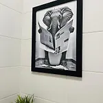 Premium Nova Gorica, Self Check-in With Code Access Frühstückspension Nova Gorica