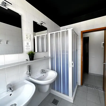 Premium Self Check-in With Code Access Bed & Breakfast Nova Gorica