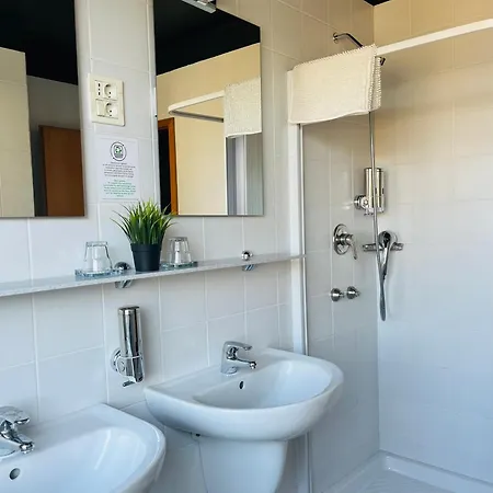 Frühstückspension Premium Nova Gorica, Self Check-in With Code Access