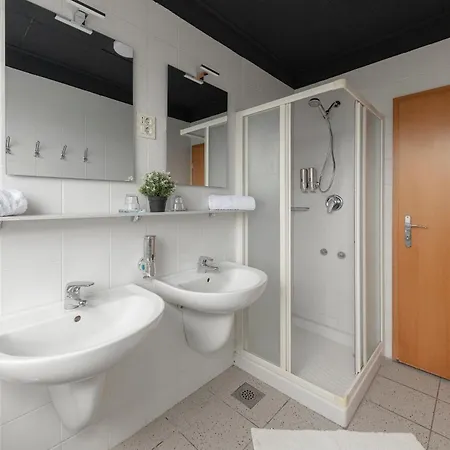 Premium Self Check-in With Code Access Bed & Breakfast Nova Gorica