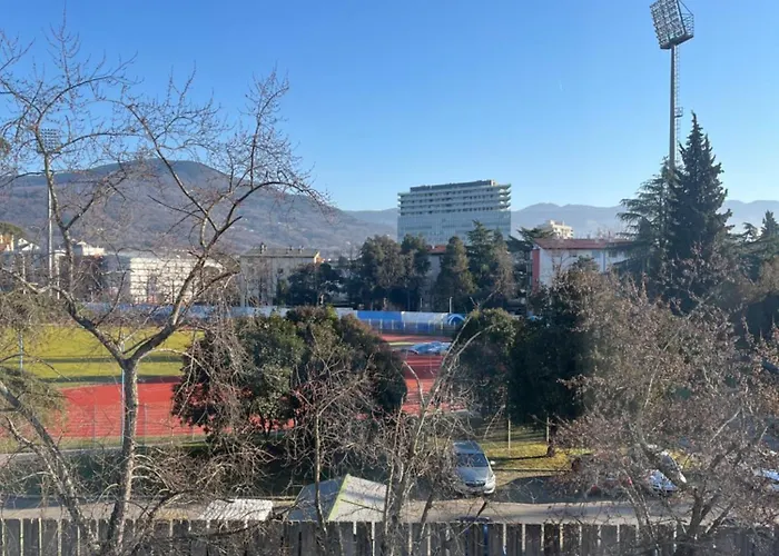 Premium Nova Gorica, Self Check-in With Code Access Bed & Breakfast