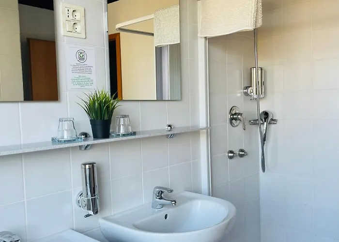 Bed & Breakfast Premium Nova Gorica, Self Check-in With Code Access